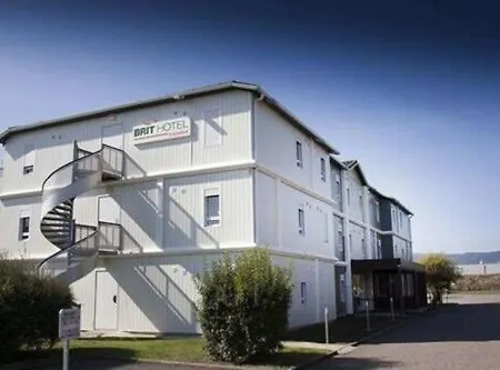 Brit Essentiel Arverne - Clermont-ferrand Sud Hotel 2*