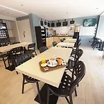 Brit Essentiel Arverne - Clermont-ferrand Sud 2* אובייר