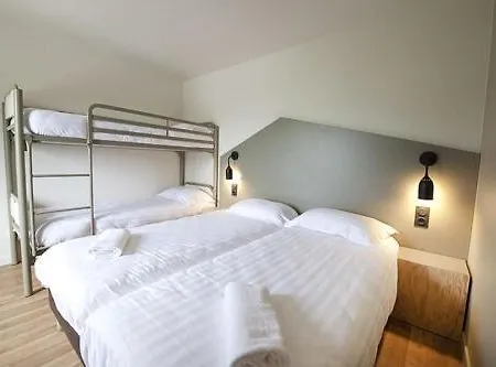 ホテル Brit Essentiel Arverne - Clermont-ferrand Sud 2*