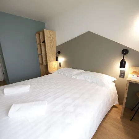 Brit Essentiel Arverne - Clermont-ferrand Sud 2* オービエール