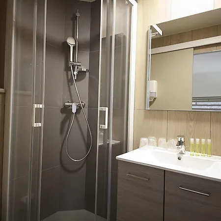 Brit Essentiel Arverne - Clermont-ferrand Sud ホテル オービエール