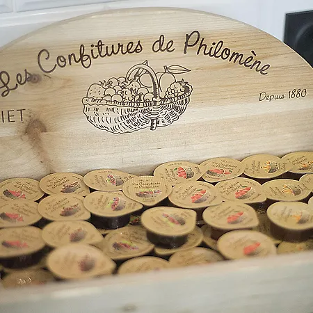 Brit Essentiel Arverne - Clermont-ferrand Sud ホテル オービエール