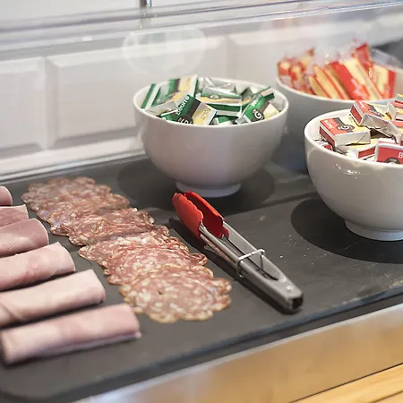 ホテル Brit Essentiel Arverne - Clermont-ferrand Sud