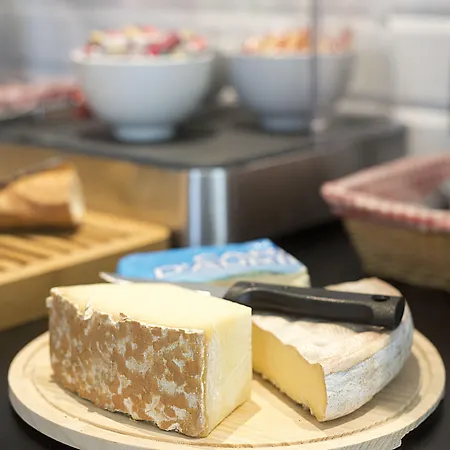 Brit Essentiel Arverne - Clermont-ferrand Sud 2* Aubière