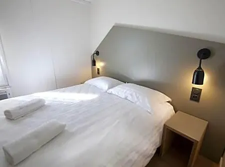 Brit Essentiel Arverne - Clermont-ferrand Sud Otel 2*