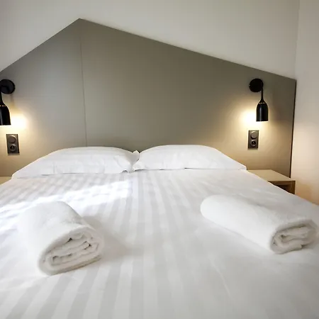 Otel Brit Essentiel Arverne - Clermont-ferrand Sud Aubière