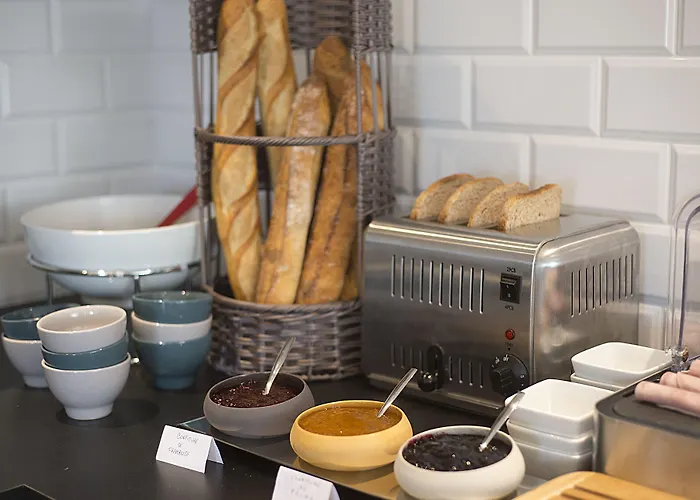 Brit Essentiel Arverne - Clermont-ferrand Sud 2* Aubière