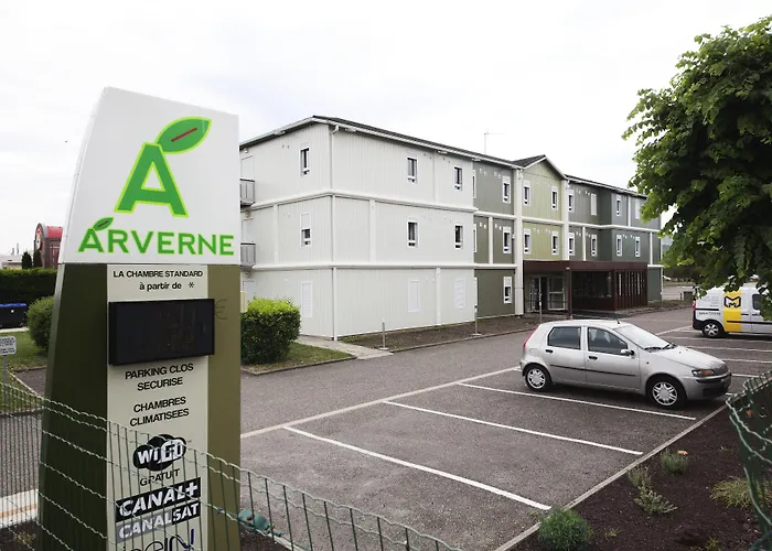 Brit Essentiel Arverne - Clermont-ferrand Sud 2*