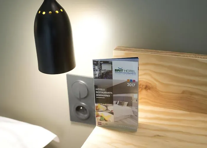 Hotel Brit Essentiel Arverne - Clermont-ferrand Sud 2*